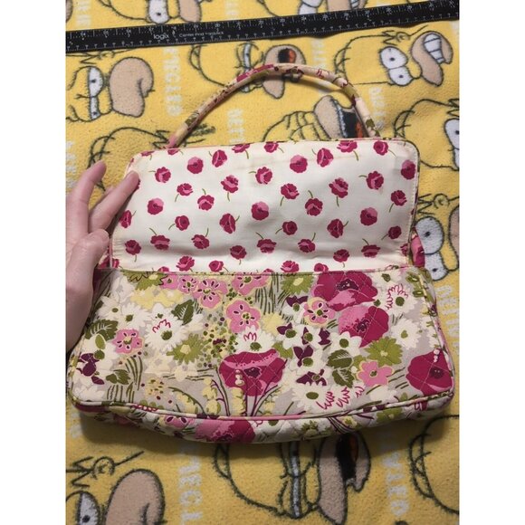 Vera Bradley KNOT JUST A CLUTCH Make Me Blush Floral Pattern - Picture 4 of 7